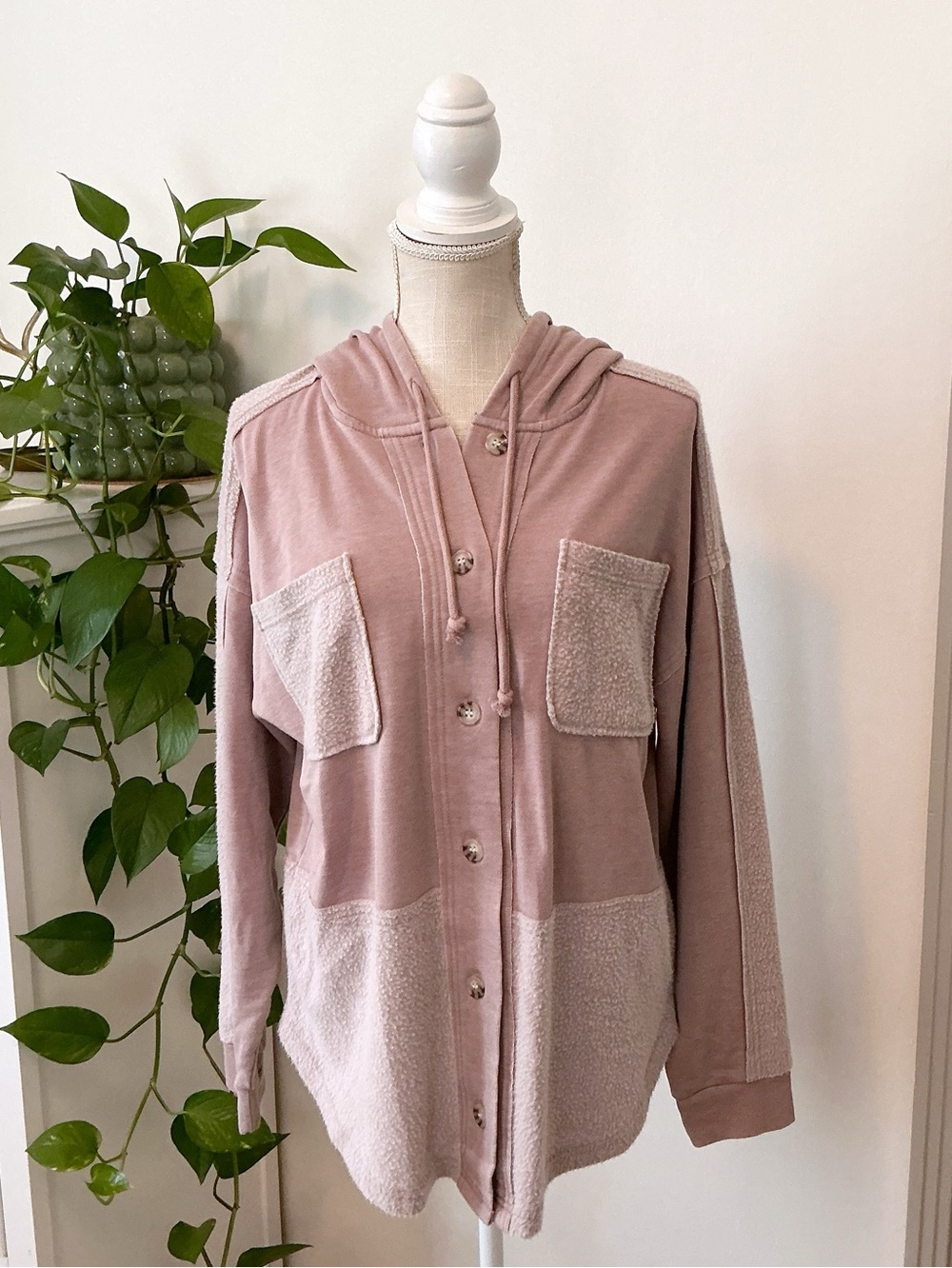 Thread & Supply | Hooded Fleece Shacket Mauve Pink size M NWT